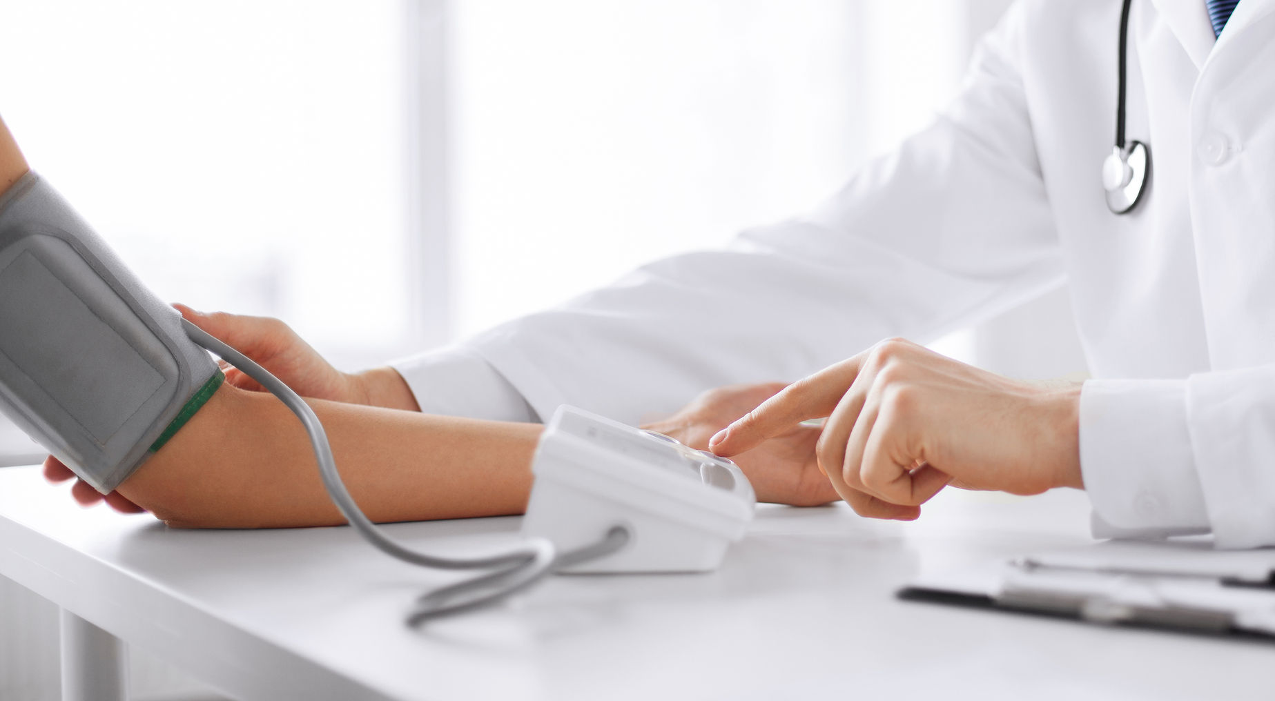 Szimpatika – Vérnyomásprobléma is állhat a fülzúgás mögött
